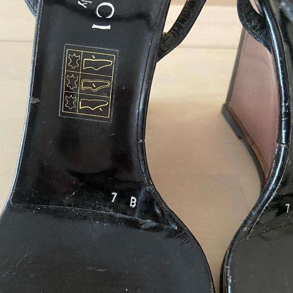 Tom Ford for Gucci lucite wedge block heels. Black patent leather. - Picture 3 of 9